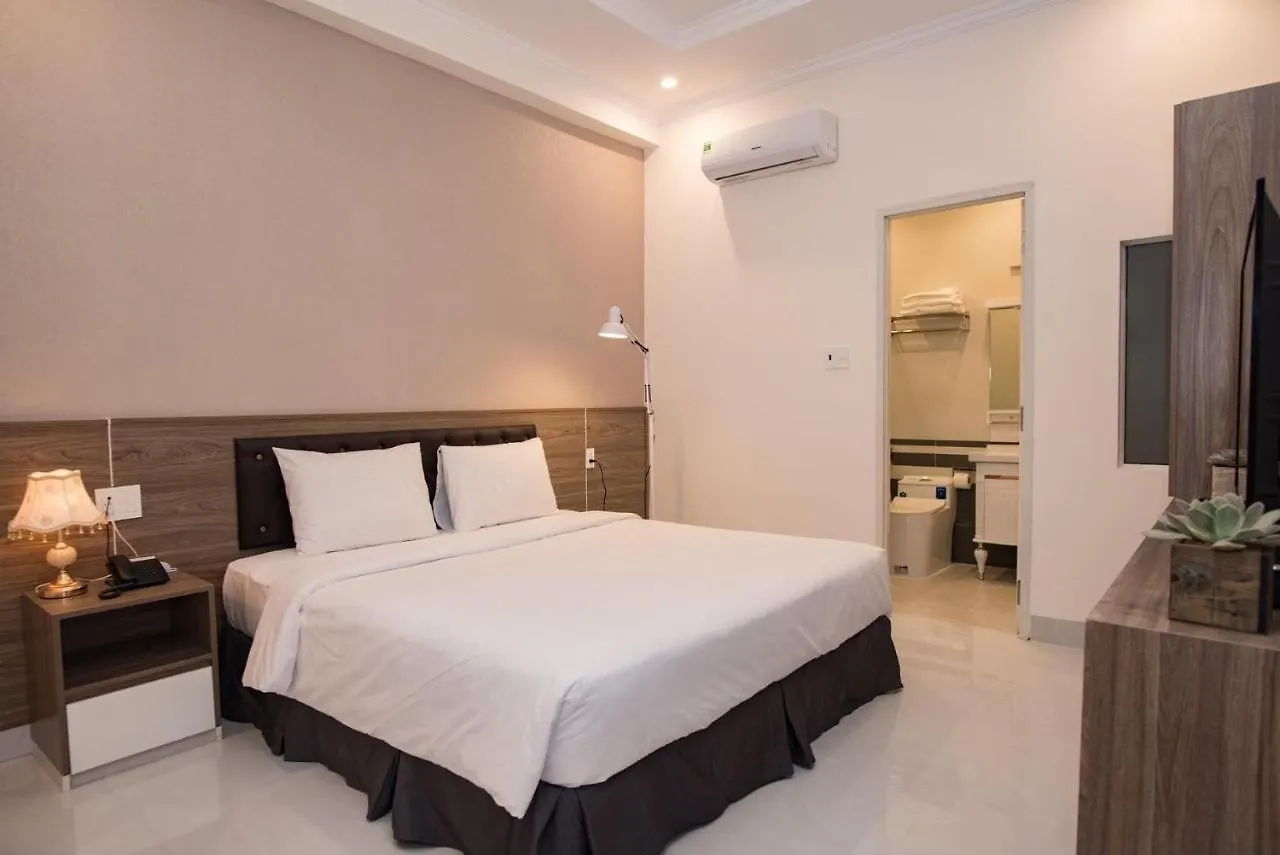 Amora Hotel & Apartment location